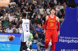 开云体育官方网站-本土球员崭露头角在比赛中闪耀