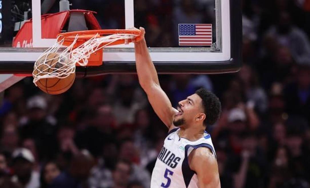 独行侠后场新星横扫内线猛龙 独行侠后场新星横扫内线猛龙