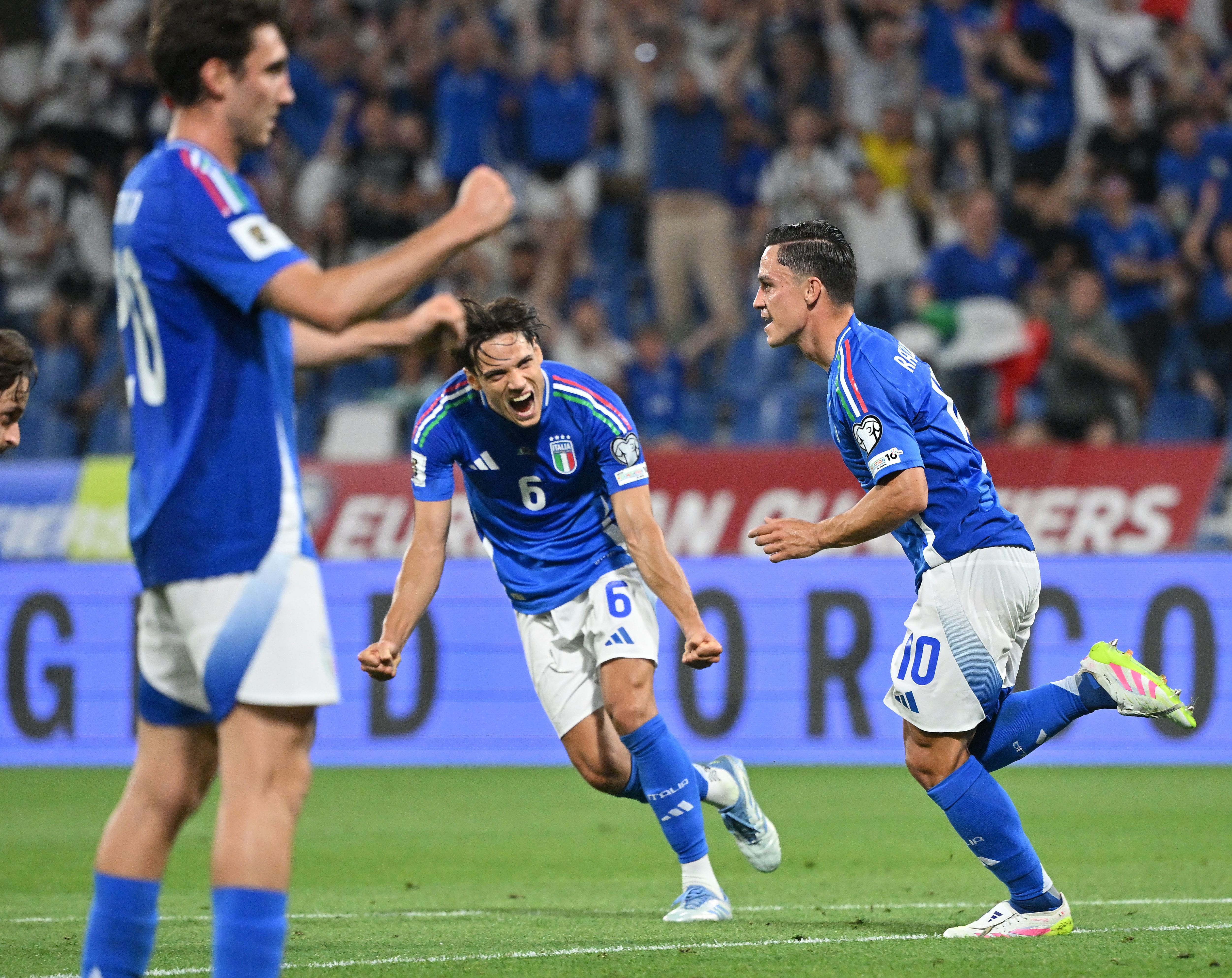 意大利主场不敌匈牙利,晋级机会受挫 意大利主场不敌匈牙利,晋级机会受挫