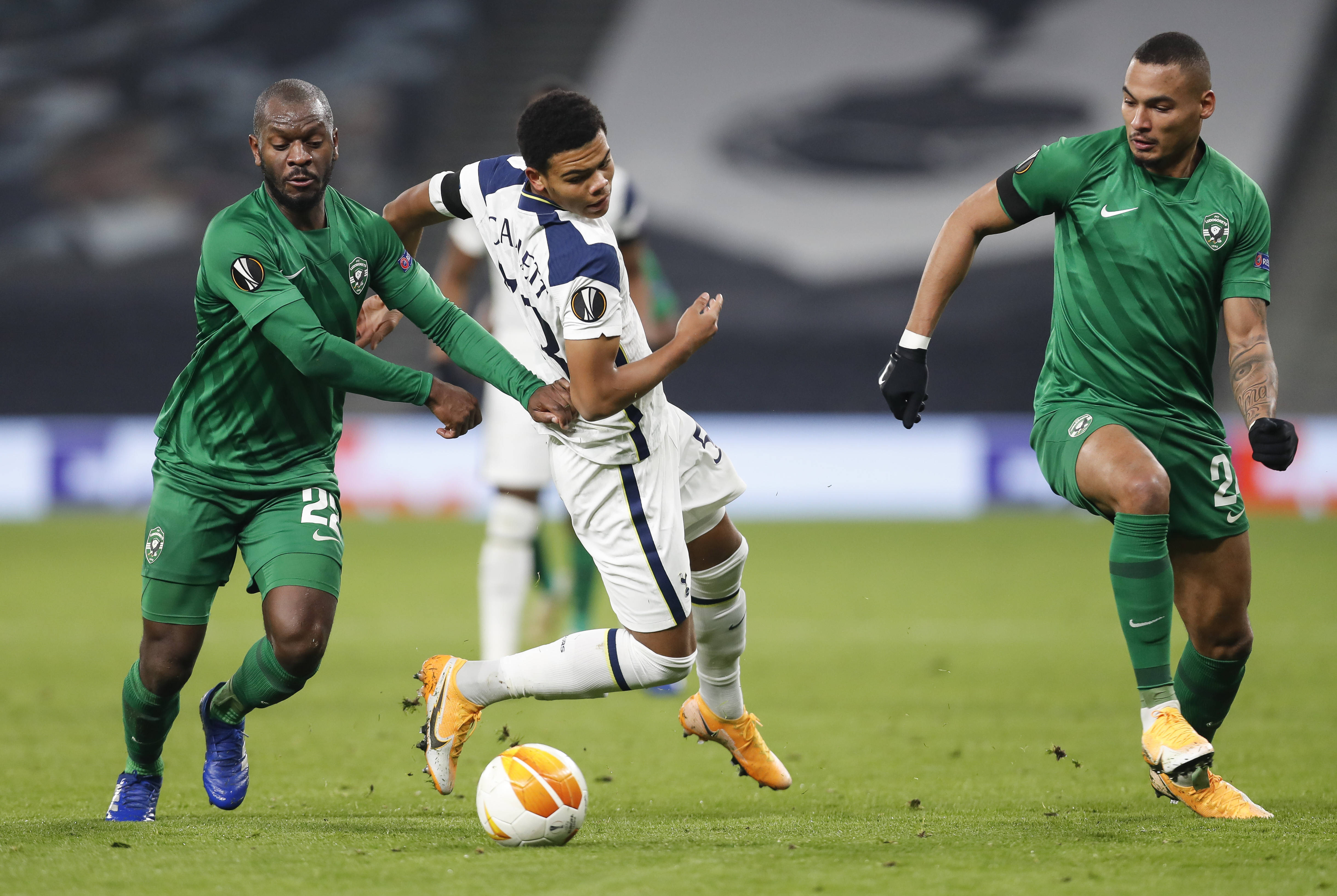 里尔战平图卢兹,保持不败 里尔战平图卢兹,保持不败