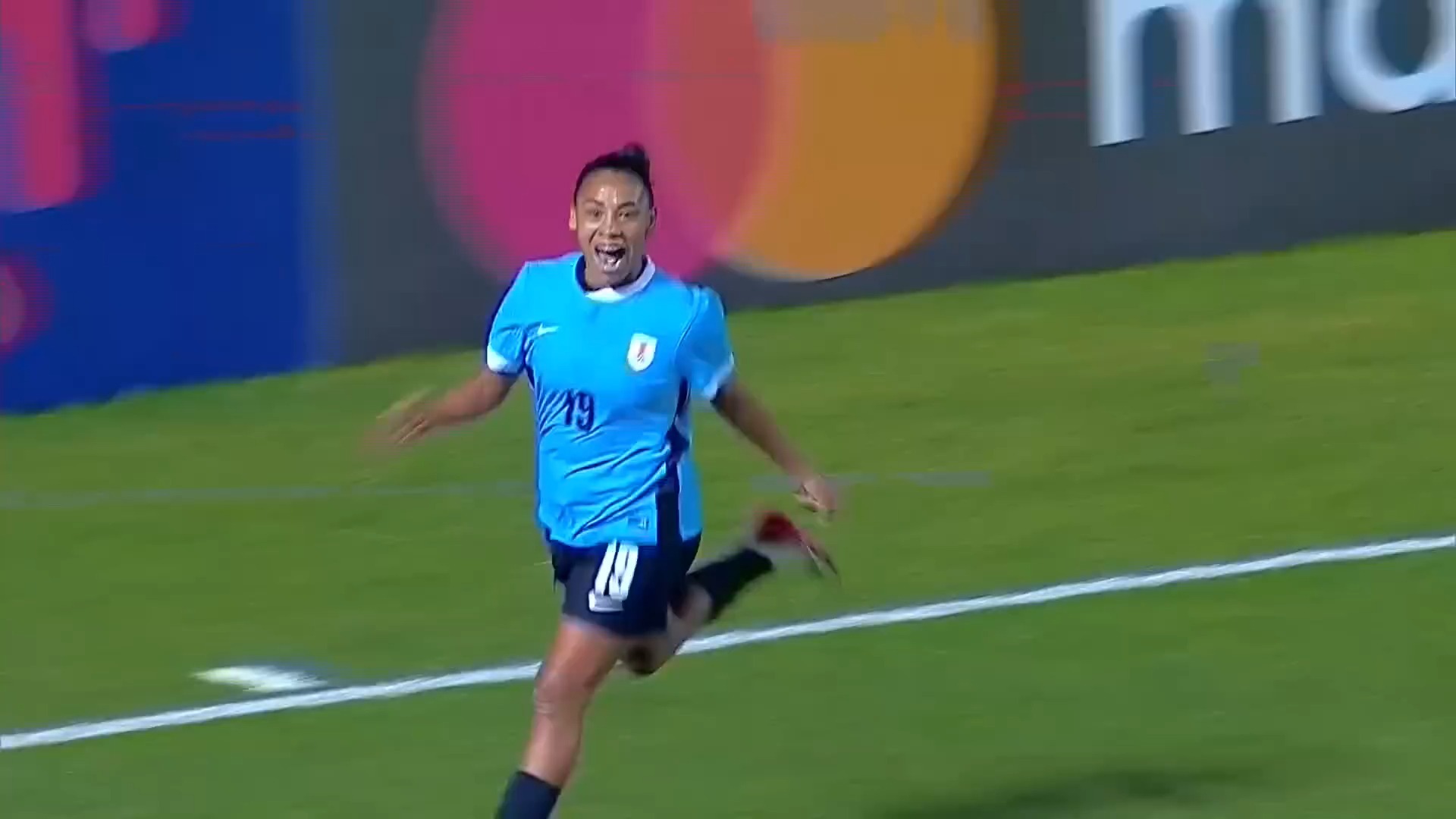 智利女足表现出色，终结不敌对手