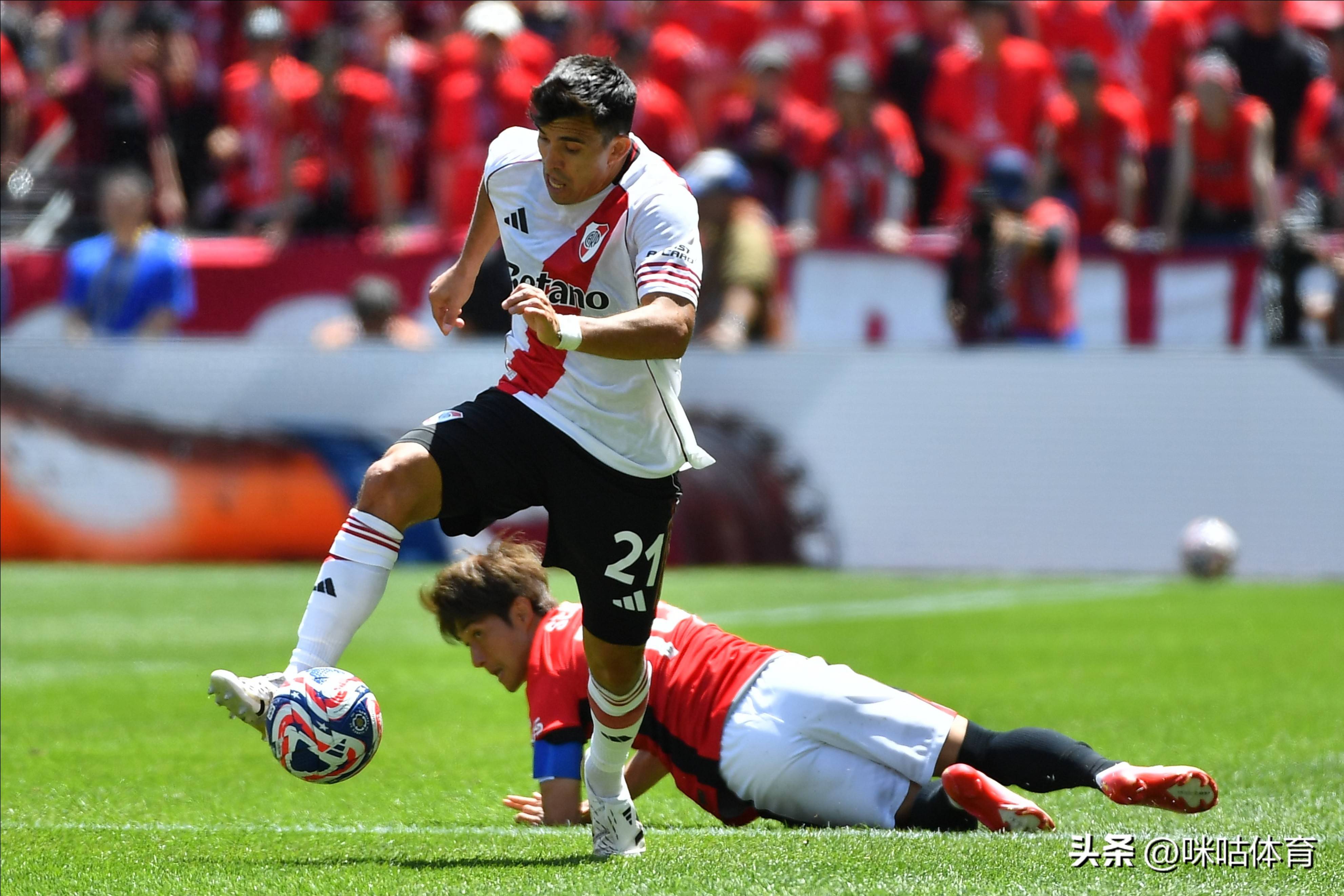 亚洲足球赛事备战展开，球队做好准备迎接挑战的简单介绍