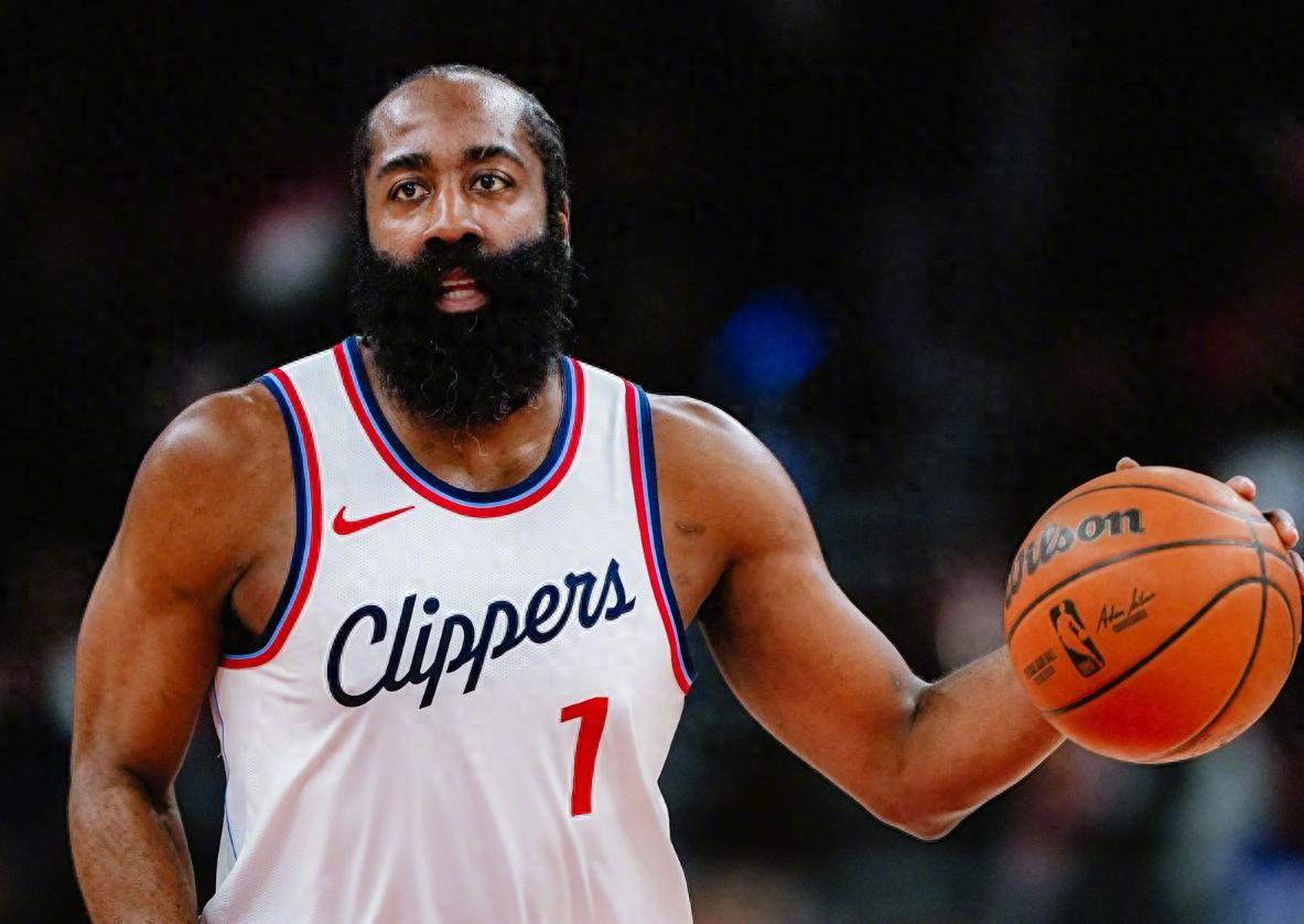 哈登单场献上精彩表现，雷霆队遭遇困境