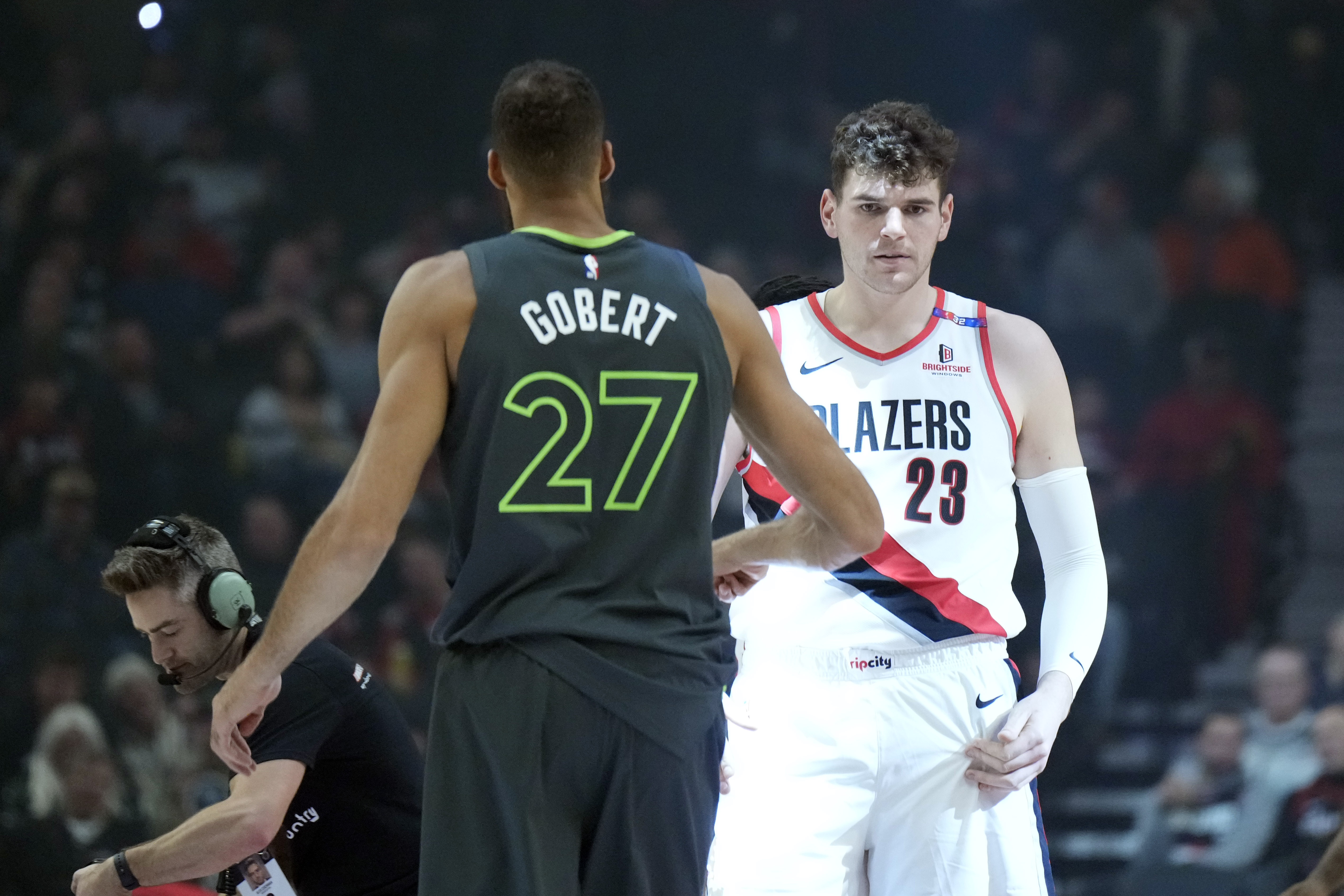 开拓者主场力克森林狼，取得四连胜