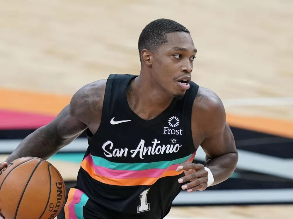 掘金大胜马刺，舒缓五连败压力