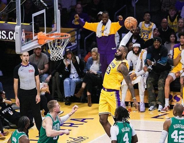 湖人赢下凯尔特人取得胜利 湖人赢下凯尔特人取得胜利